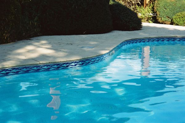 Notre zone d'activité pour ce service Service de pisciniste dédié à l'entretien annuel de piscine : propreté et sécurité