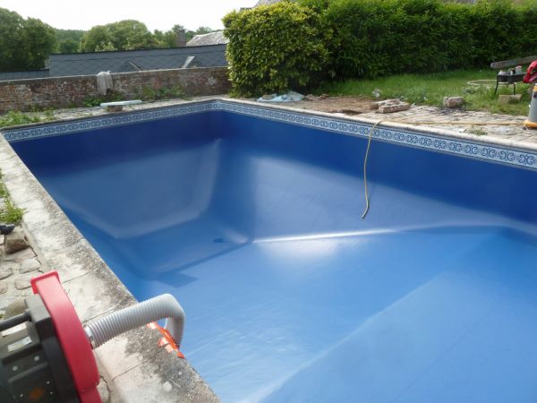 Mis en tension du liner avant le remplissage en Seine maritime