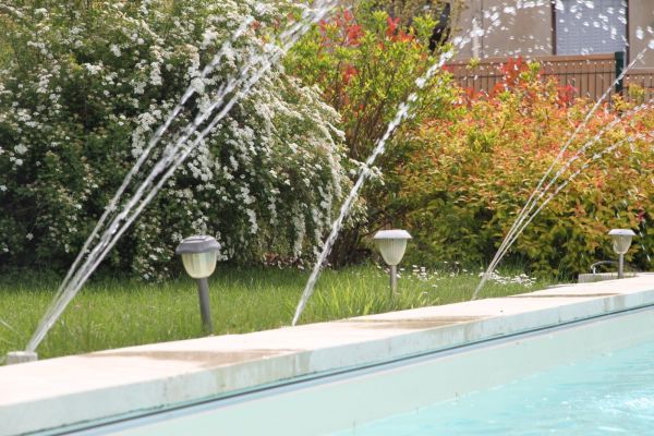 Piscine avec jet dans la région de Cany Barville