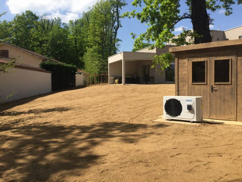 Engazonnement fini, il faut attendre que ca pousse en Normandie