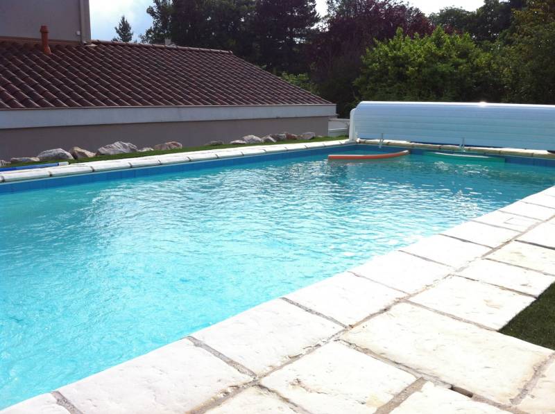 Piscine avec volet hors sol de sécurité région de Rouen 76000