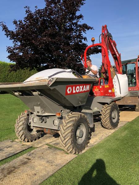 Protection des pelouses plus de quinze tonnes circulent sur les plaques