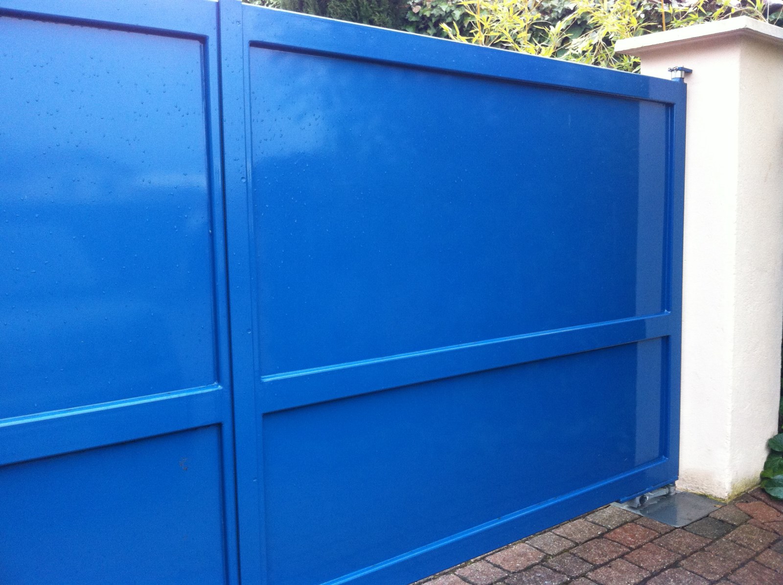 Portail aluminium  bleu à Luneray 76810