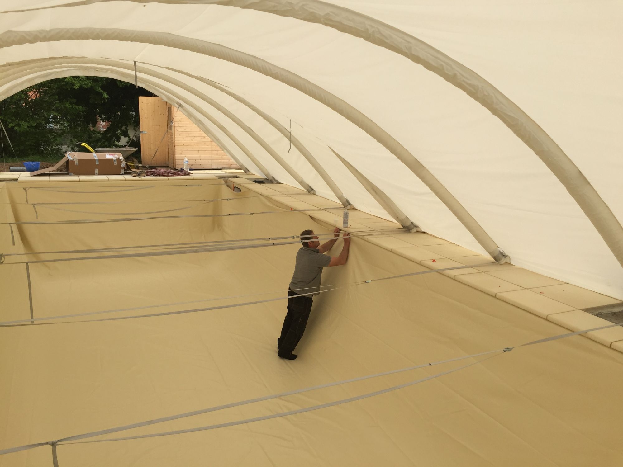 Pose de liner sous abri dans le Rhone