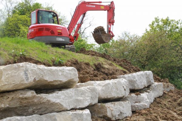 Mis en oeuvre de roche de 800 à 1200 kg en Normandie
